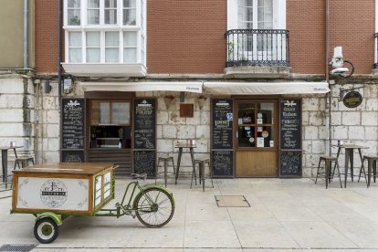 Vermutería Victoria. SANTI OTERO