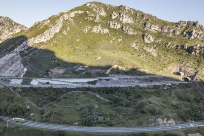 Imagen aérea del entorno de Pancorbo y los Montes Obarenes.