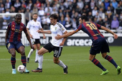Burgos CF-Levante UD. TOMÁS ALONSO