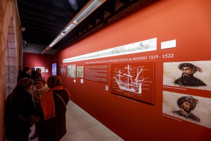 La muestra se podrá visitar en el Arco de Santa María hasta el 11 de junio. SANTI OTERO