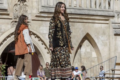 Pasarela de Moda en Burgos (MOBU). SANTI OTERO