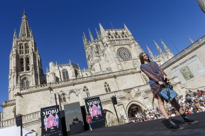 Pasarela de Moda en Burgos (MOBU). SANTI OTERO