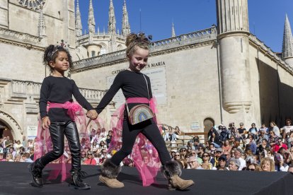 Pasarela de Moda en Burgos (MOBU). SANTI OTERO