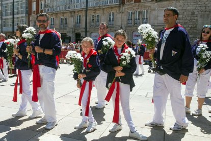 Celebración de la Ofrenda Floral en el día grande de las fiestas de San Pedro y San Pablo 2022. TOMÁS ALONSO