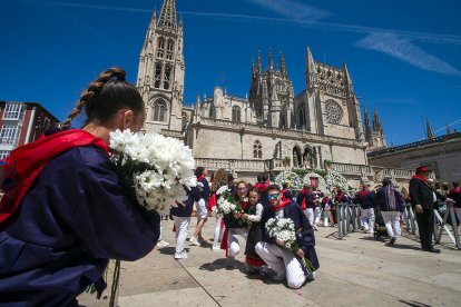 Celebración de la Ofrenda Floral en el día grande de las fiestas de San Pedro y San Pablo 2022. TOMÁS ALONSO