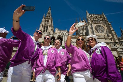 Celebración de la Ofrenda Floral en el día grande de las fiestas de San Pedro y San Pablo 2022. TOMÁS ALONSO