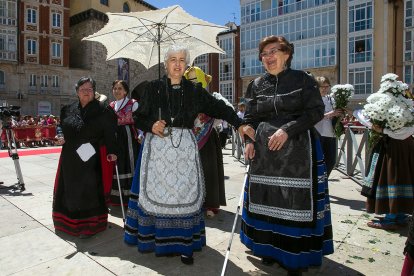 Celebración de la Ofrenda Floral en el día grande de las fiestas de San Pedro y San Pablo 2022. TOMÁS ALONSO