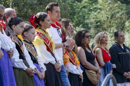 Autoridades y corte de reinas y damas disfrutaron de la jornada. S. O.