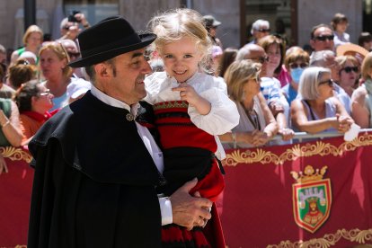 Celebración de la Ofrenda Floral en el día grande de las fiestas de San Pedro y San Pablo 2022. TOMÁS ALONSO