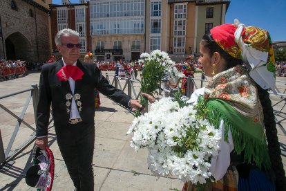 Celebración de la Ofrenda Floral en el día grande de las fiestas de San Pedro y San Pablo 2022. TOMÁS ALONSO