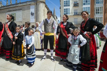 Celebración de la Ofrenda Floral en el día grande de las fiestas de San Pedro y San Pablo 2022. TOMÁS ALONSO