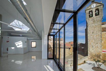 Planta superior del edificio con vistas a la iglesia de San Esteban. T.A.
