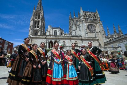 Celebración de la Ofrenda Floral en el día grande de las fiestas de San Pedro y San Pablo 2022. TOMÁS ALONSO