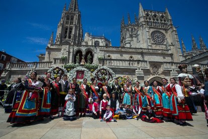 Celebración de la Ofrenda Floral en el día grande de las fiestas de San Pedro y San Pablo 2022. TOMÁS ALONSO