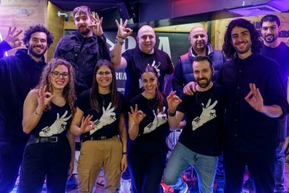 El equipo de La Rúa con Levitants. SANTI OTERO