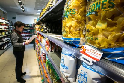 Así es el nuevo super de Alcampo en el Mercado Sur. TOMÁS ALONSO