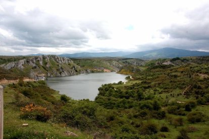 Vista general del Embalse de Alba.