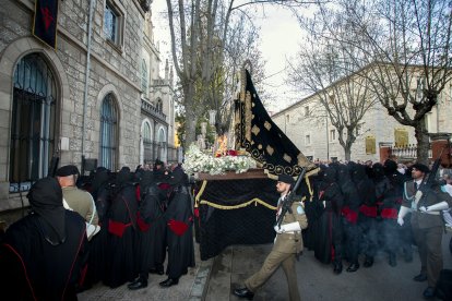 Instante de la procesión de Nuestra Señora de la Soledad. TOMÁS ALONSO