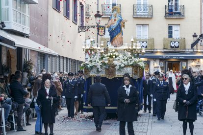 Instante de la procesión del Encuentro. SANTI OTERO