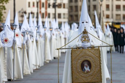 Instante de la procesión del Encuentro. SANTI OTERO
