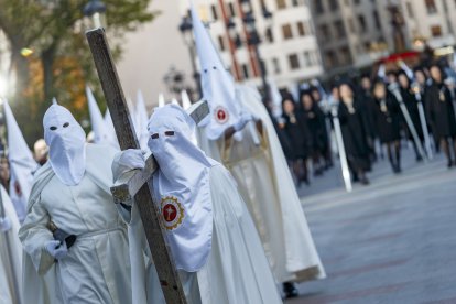 Instante de la procesión del Encuentro. SANTI OTERO