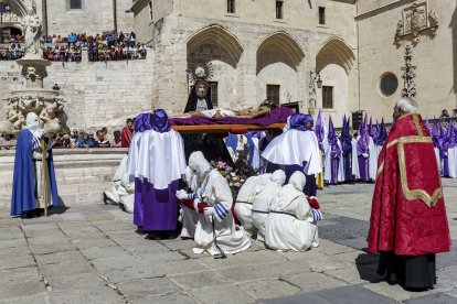 Desenclavo del Santísimo Cristo de Burgos. SANTI OTERO