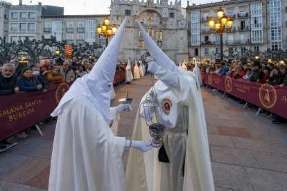 Instante de la procesión del Encuentro. SANTI OTERO