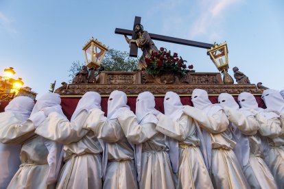 Instante de la procesión del Encuentro. SANTI OTERO