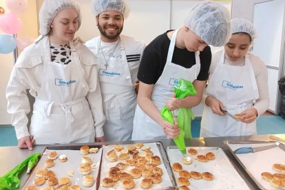 Alumnos de Grado Básico en Panadería y Pastelería