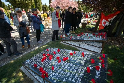 Inauguración del memorial por las víctimas del franquismo en el cementerio de Burgos. TOMÁS ALONSO