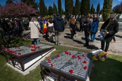Inauguración del memorial por las víctimas del franquismo en el cementerio de Burgos. TOMÁS ALONSO
