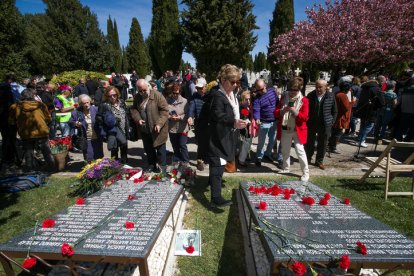 Inauguración del memorial por las víctimas del franquismo en el cementerio de Burgos. TOMÁS ALONSO