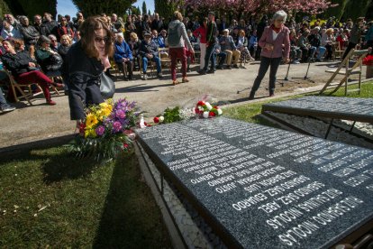 Inauguración del memorial por las víctimas del franquismo en el cementerio de Burgos. TOMÁS ALONSO