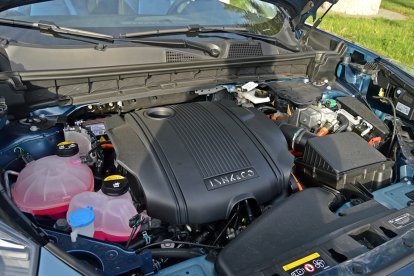 Es un híbrido enchufable, con una batería de 17,6 kWh