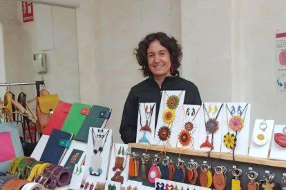 @acuerolento fue una de las artesanas participantes.