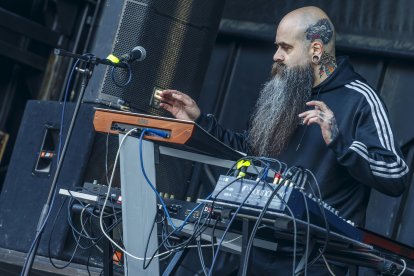 Sesión de reggae en el parque del Doctor Vara.