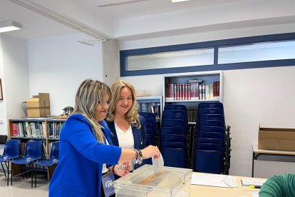 Ayala acompañó a su equipo en las votaciones de la jornada electoral de este domingo