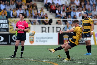 Imagen del último encuentro de la temporada en San Amaro.