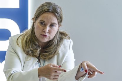 Cristina Ayala.