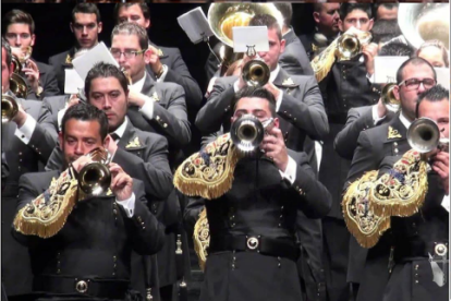 Banda de Cornetas y Tambores Presentación al Pueblo.
