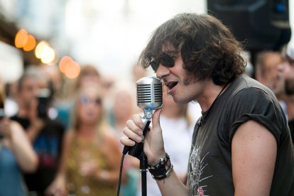 Gran fiesta del décimo aniversario de El Pez. Búscate en esta galería de fotos.