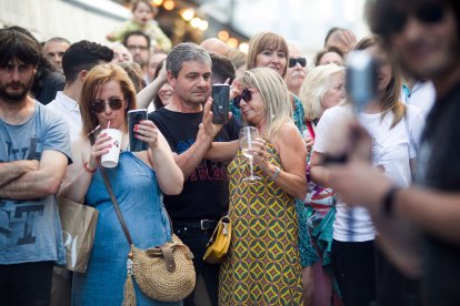 Gran fiesta del décimo aniversario de El Pez. Búscate en esta galería de fotos.