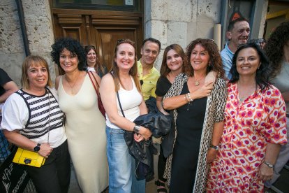 Gran fiesta del décimo aniversario de El Pez. Búscate en esta galería de fotos.