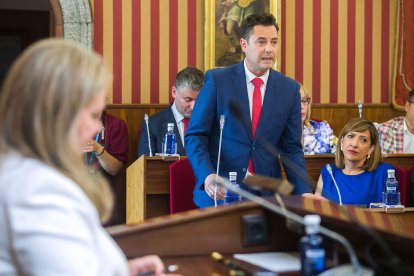 Instante de la toma de posesión de la nueva Corporación municipal.