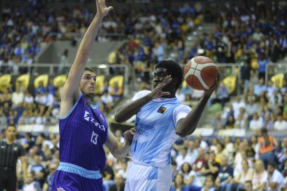Imagen del partido entre el Hereda San Pablo Burgos y el Zunder Palencia.