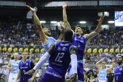 Imagen del partido entre el Hereda San Pablo Burgos y el Zunder Palencia.