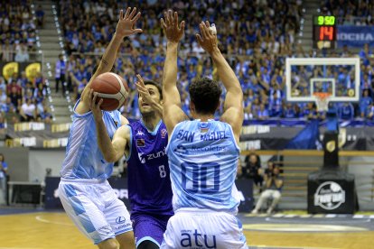 Imagen del partido entre el Hereda San Pablo Burgos y el Zunder Palencia.