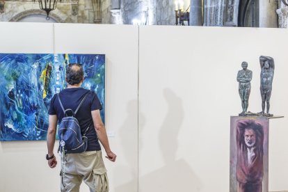 Recorrido virtual por las obras de 34 reconocidos artistas burgaleses en el campo de la pintura y la escultura.