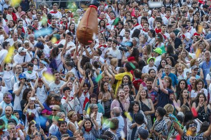 Pregón de las fiestas, Himno a Burgos, accidentado chupinazo y lanzamiento de la bota, Burgos está en fiestas.
