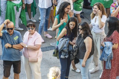 Pregón de las fiestas, Himno a Burgos, accidentado chupinazo y lanzamiento de la bota, Burgos está en fiestas.